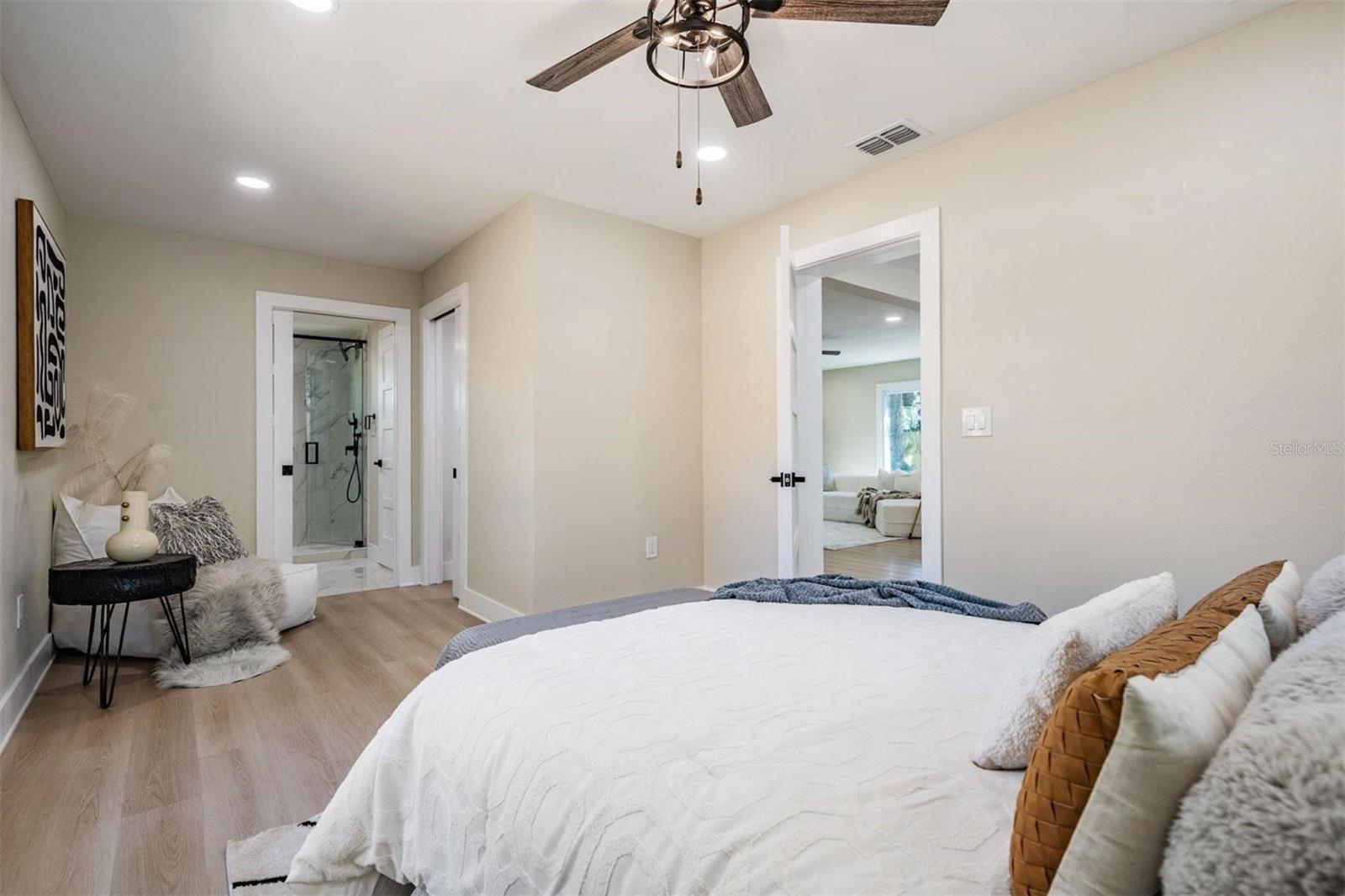 MORRISON COURT - Residential Lease