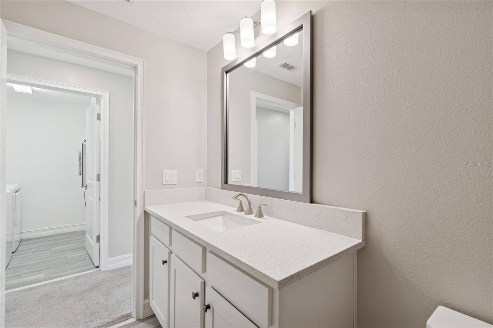 INLET PARK AT WESTSHORE MARINA - Residential Lease