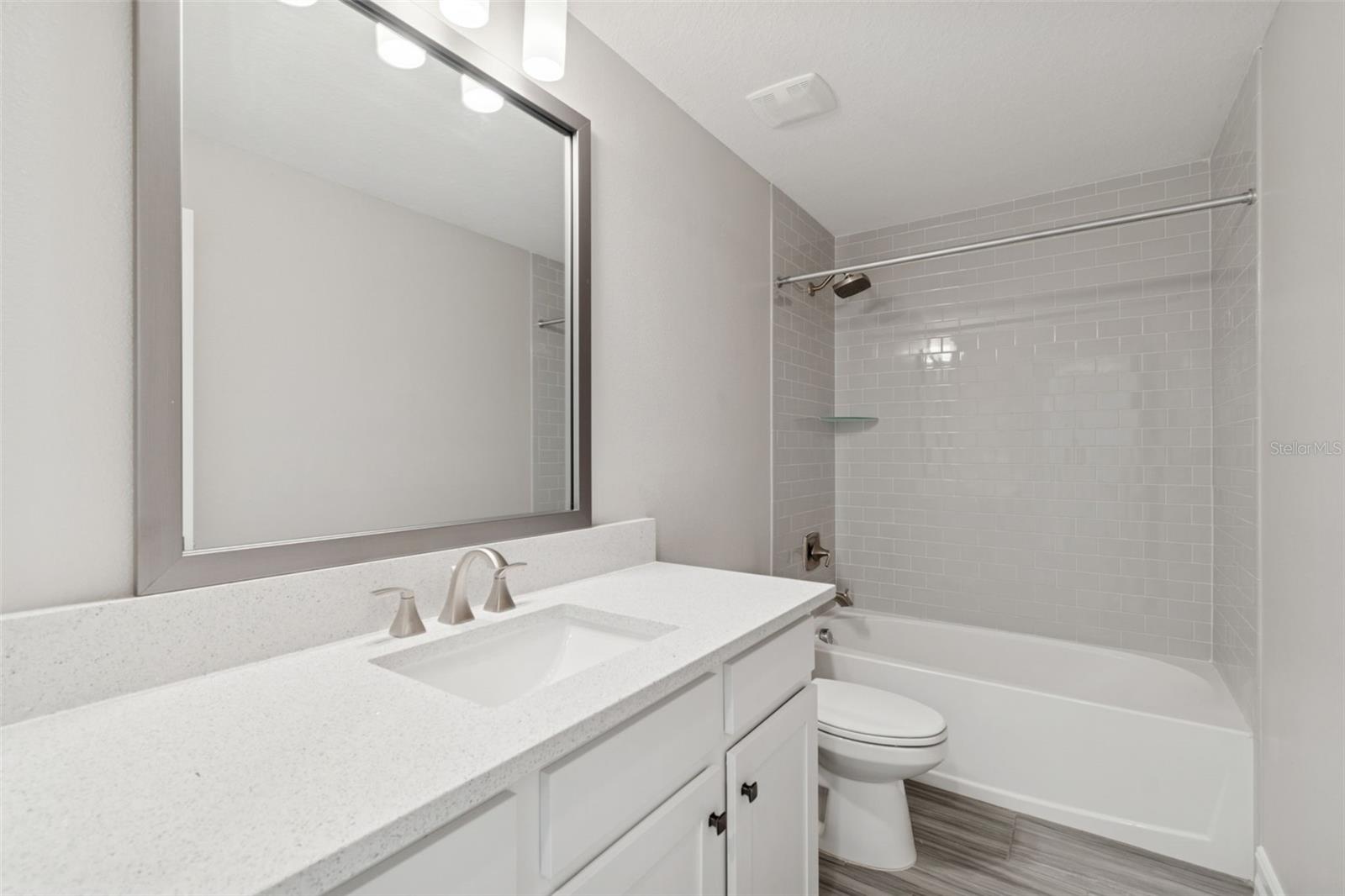 INLET PARK AT WESTSHORE MARINA - Residential Lease