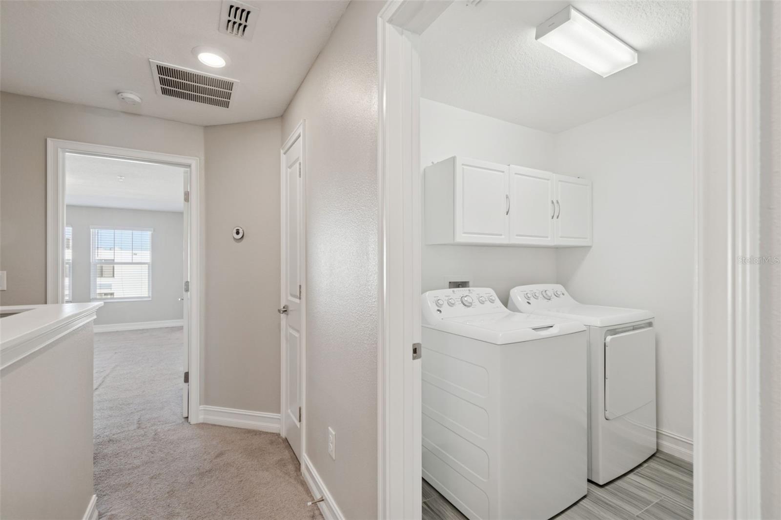 INLET PARK AT WESTSHORE MARINA - Residential Lease