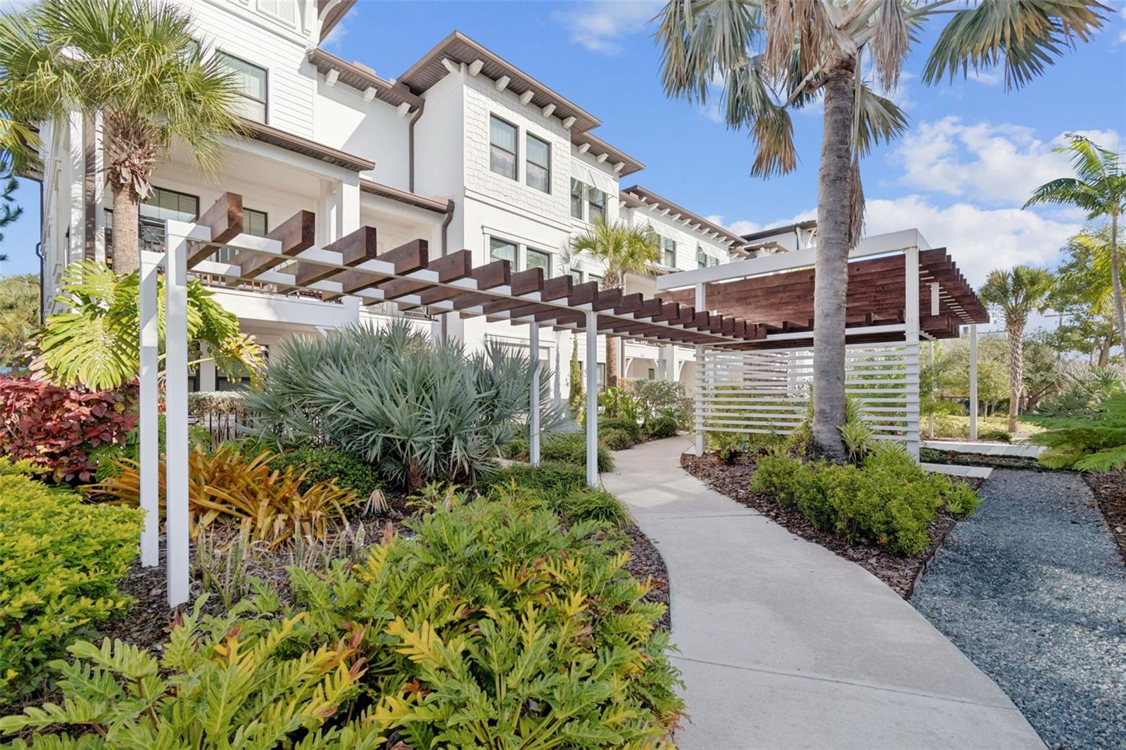 INLET PARK AT WESTSHORE MARINA - Residential Lease