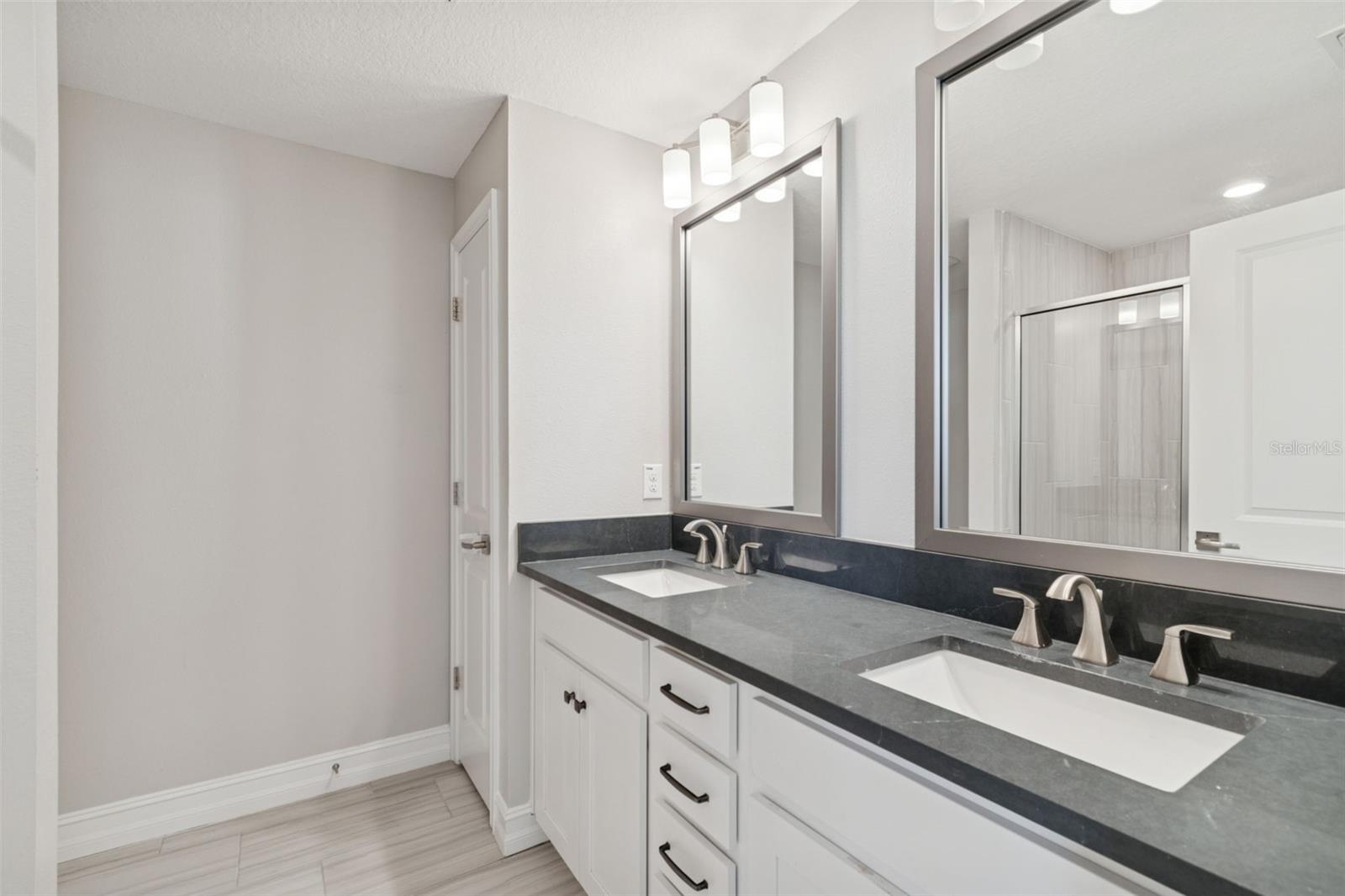 INLET PARK AT WESTSHORE MARINA - Residential Lease