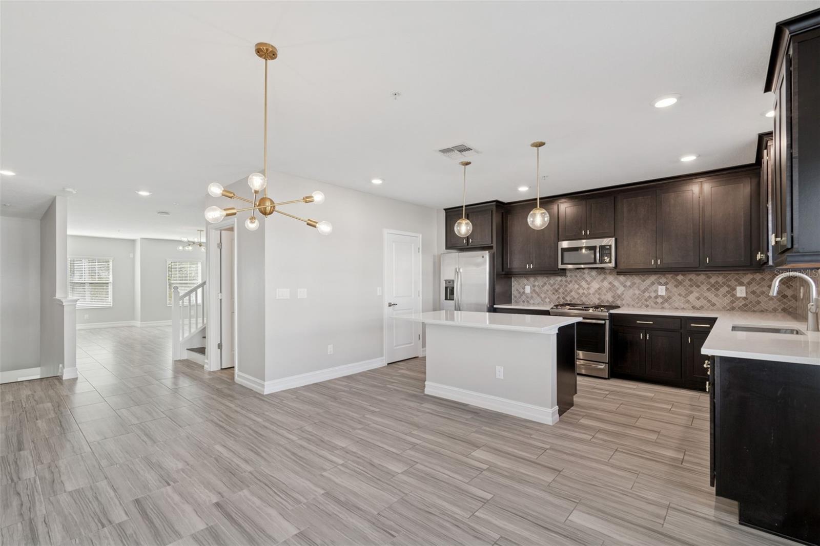 INLET PARK AT WESTSHORE MARINA - Residential Lease