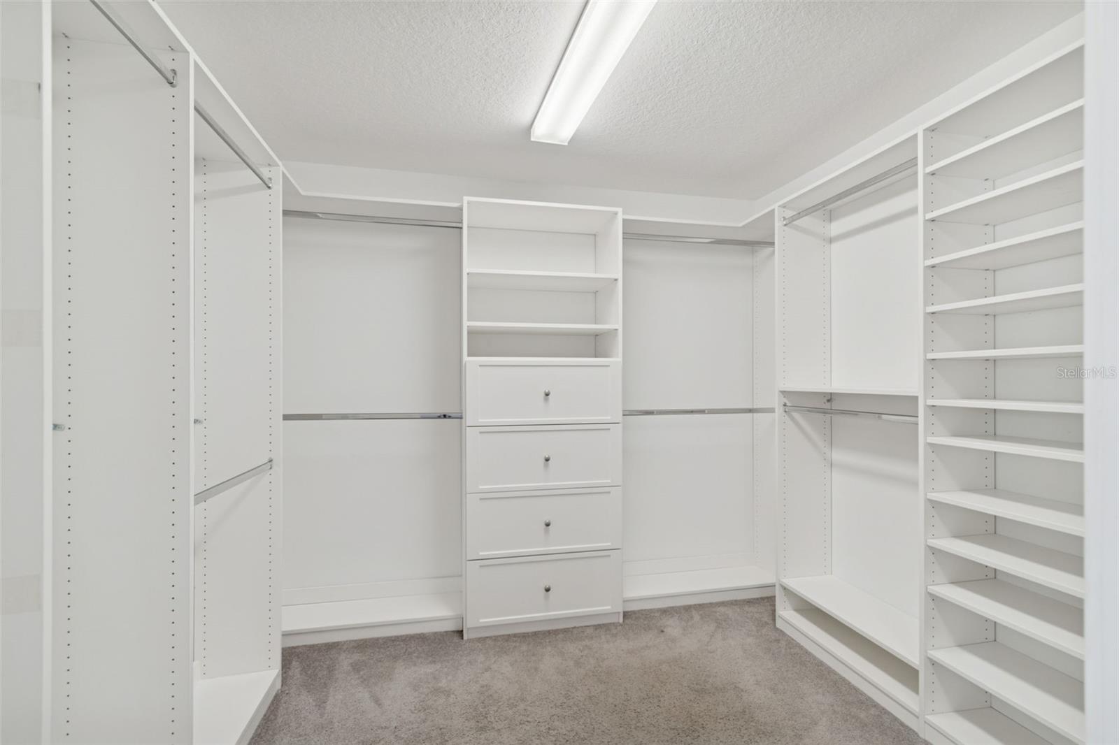 INLET PARK AT WESTSHORE MARINA - Residential Lease