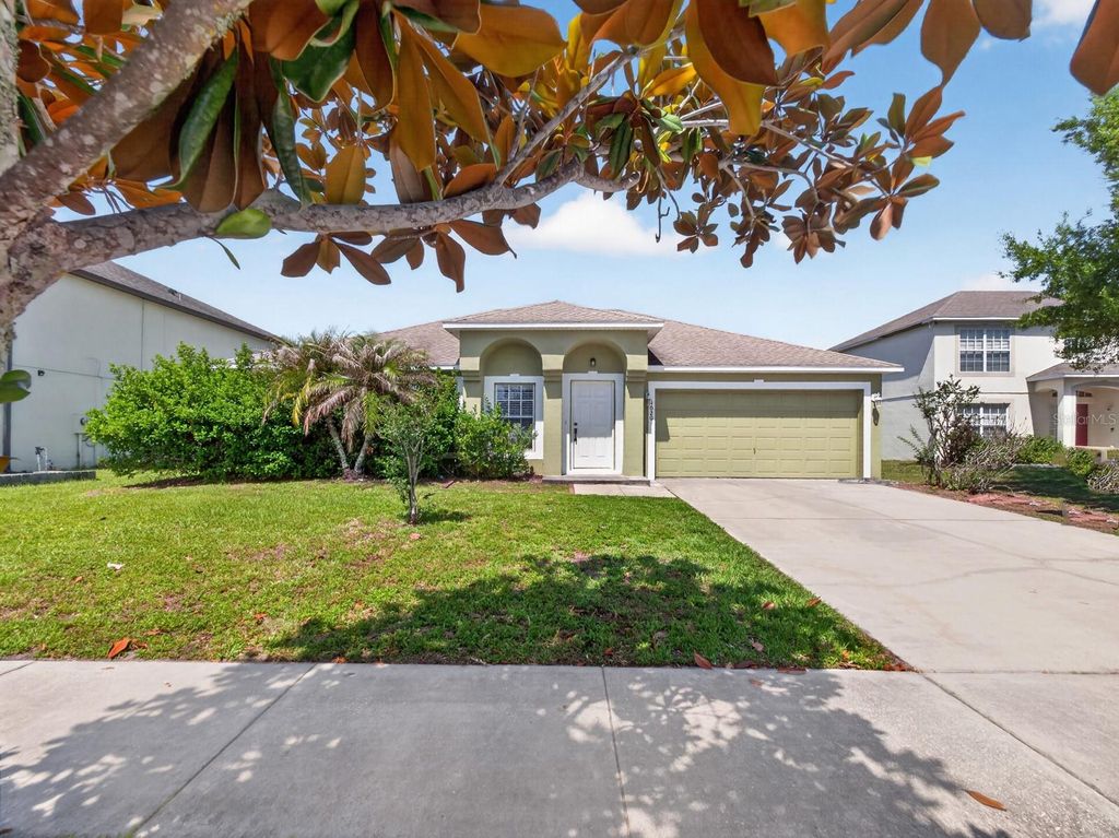 Photo of 4020 Sunny Day Way, Kissimmee, FL 34744 (MLS # S5149650)