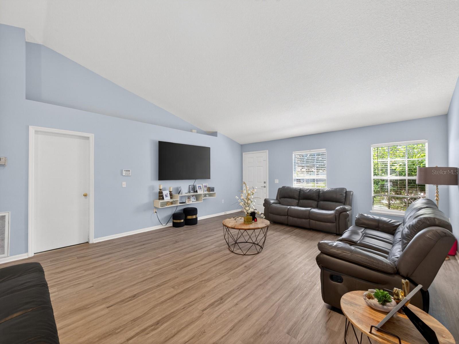 TURNBERRY RESERVE UNIT 1 - Residential