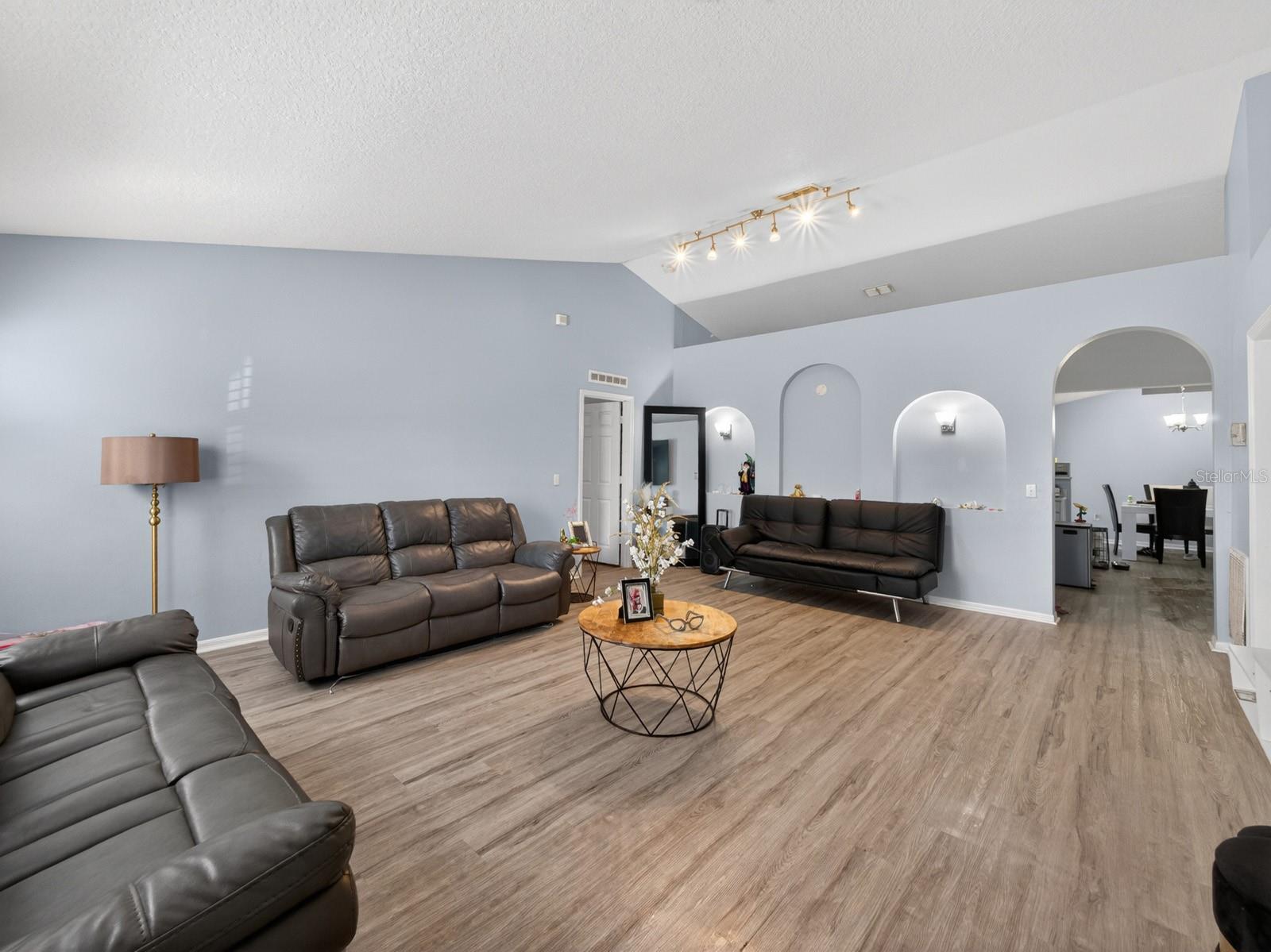 TURNBERRY RESERVE UNIT 1 - Residential
