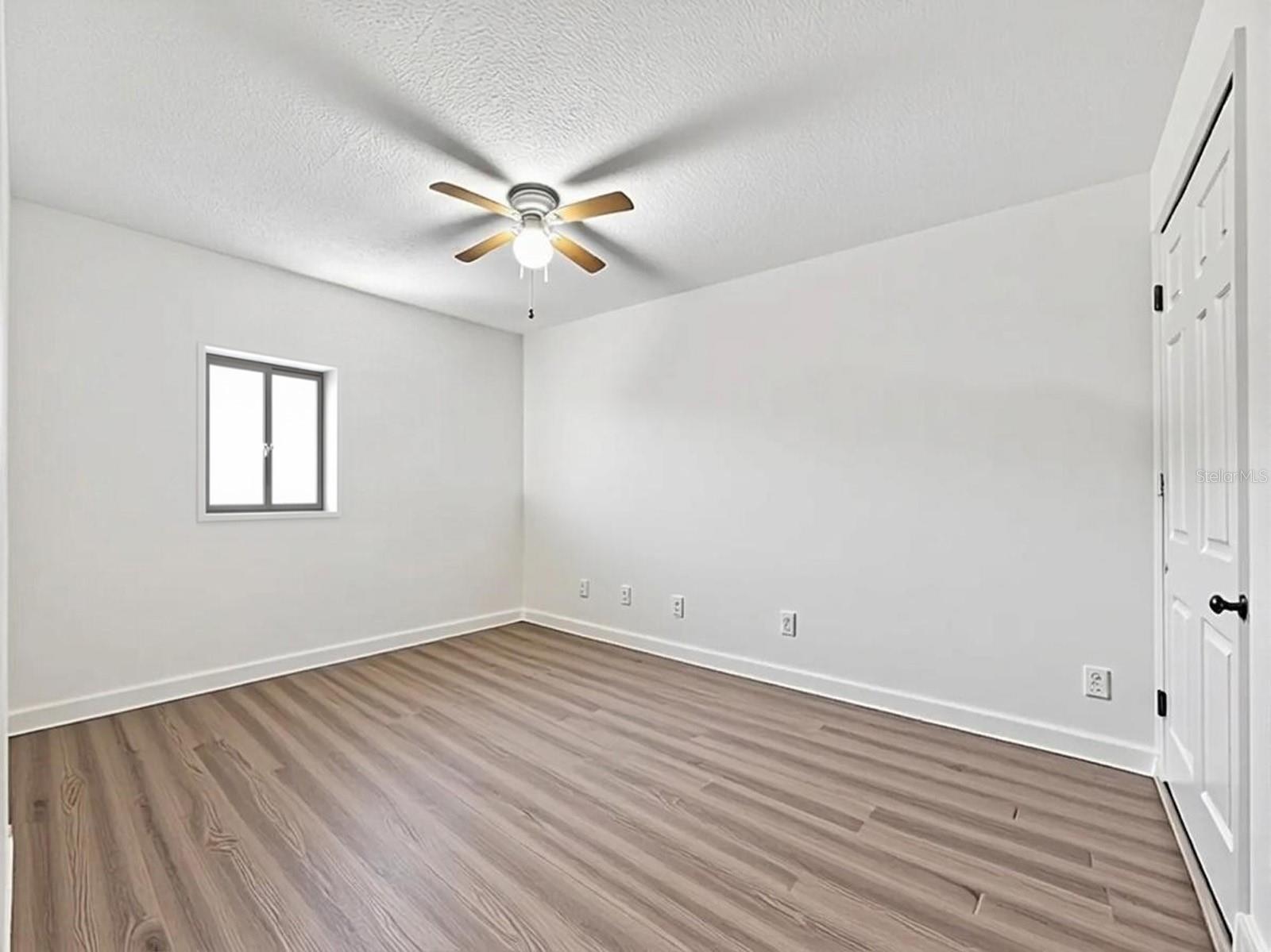 TURNBERRY RESERVE UNIT 1 - Residential