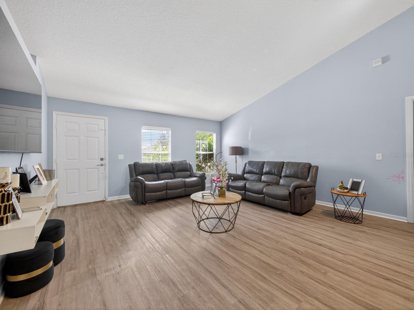 TURNBERRY RESERVE UNIT 1 - Residential