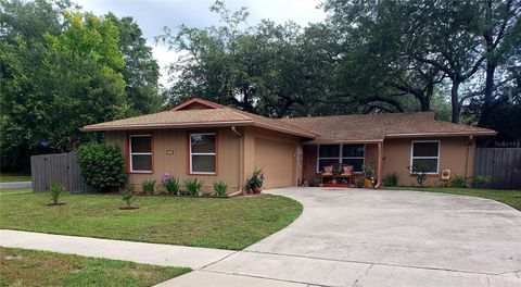 A home in CASSELBERRY