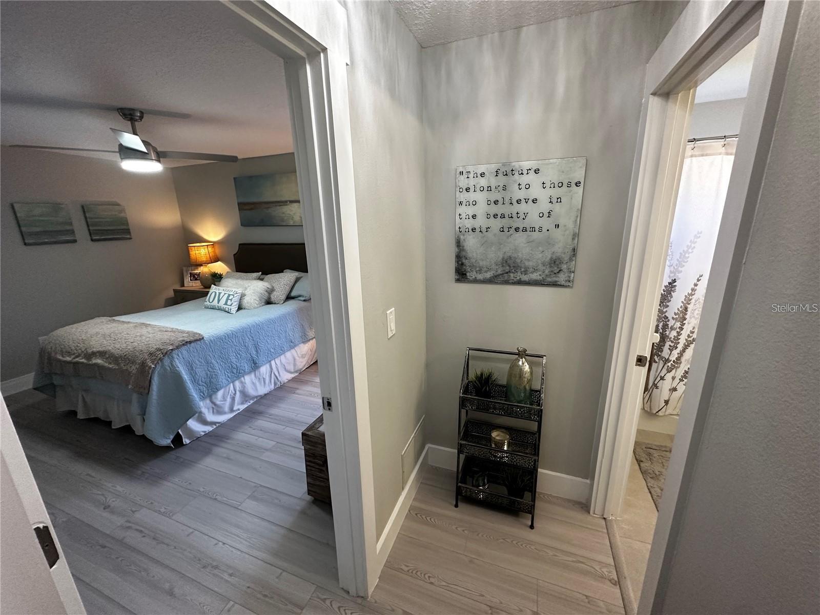 GULF GATE EAST UNIT 4 - Residential Lease