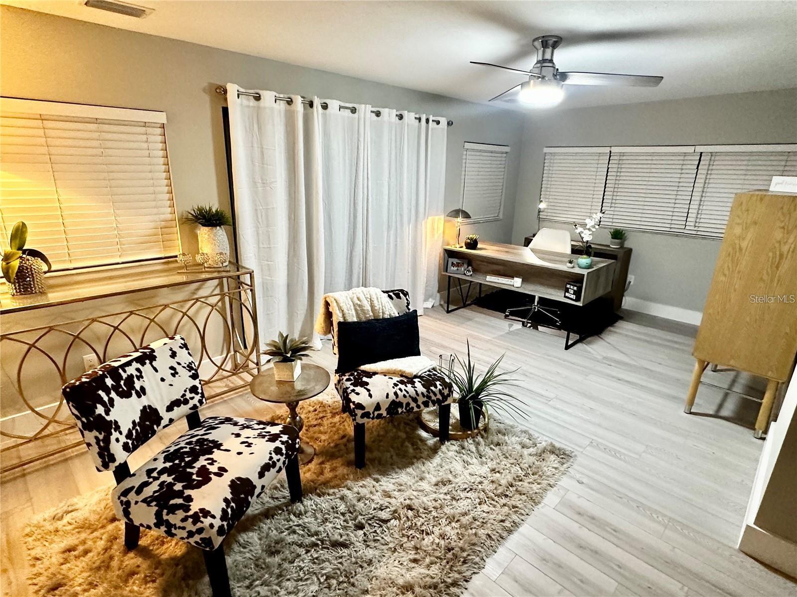 GULF GATE EAST UNIT 4 - Residential Lease
