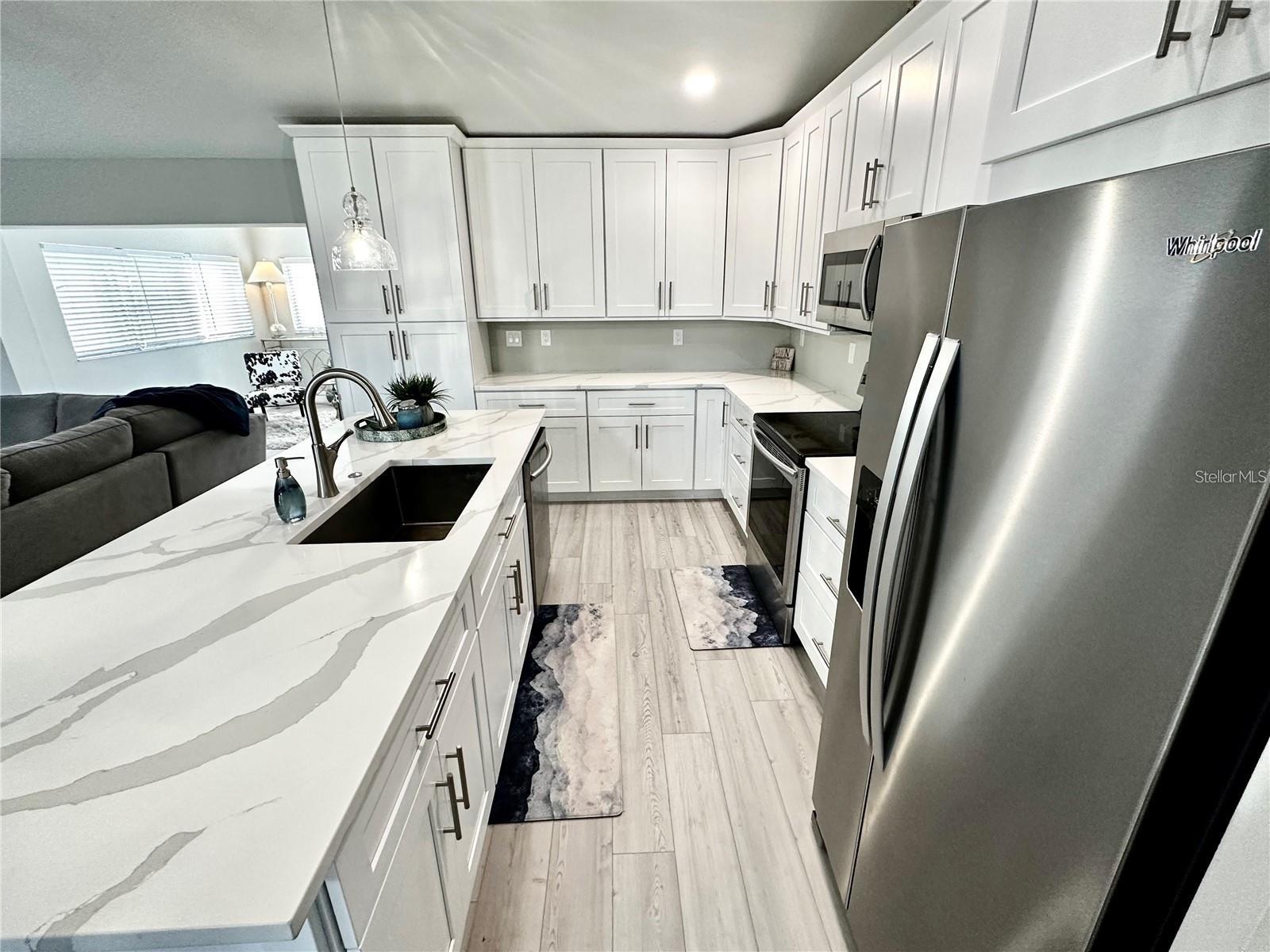GULF GATE EAST UNIT 4 - Residential Lease