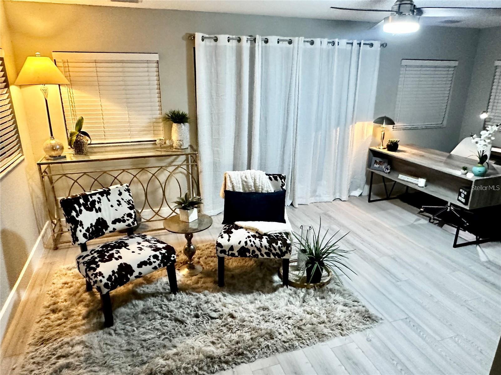 GULF GATE EAST UNIT 4 - Residential Lease
