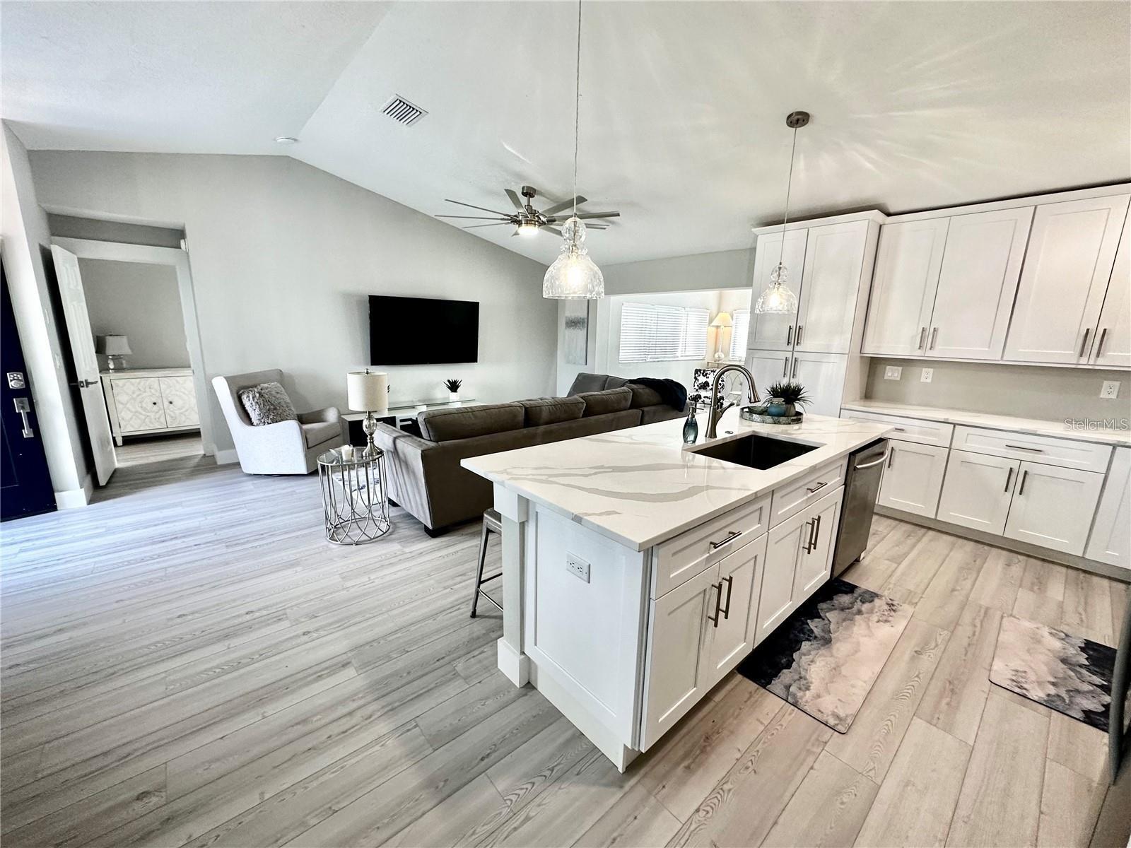 GULF GATE EAST UNIT 4 - Residential Lease