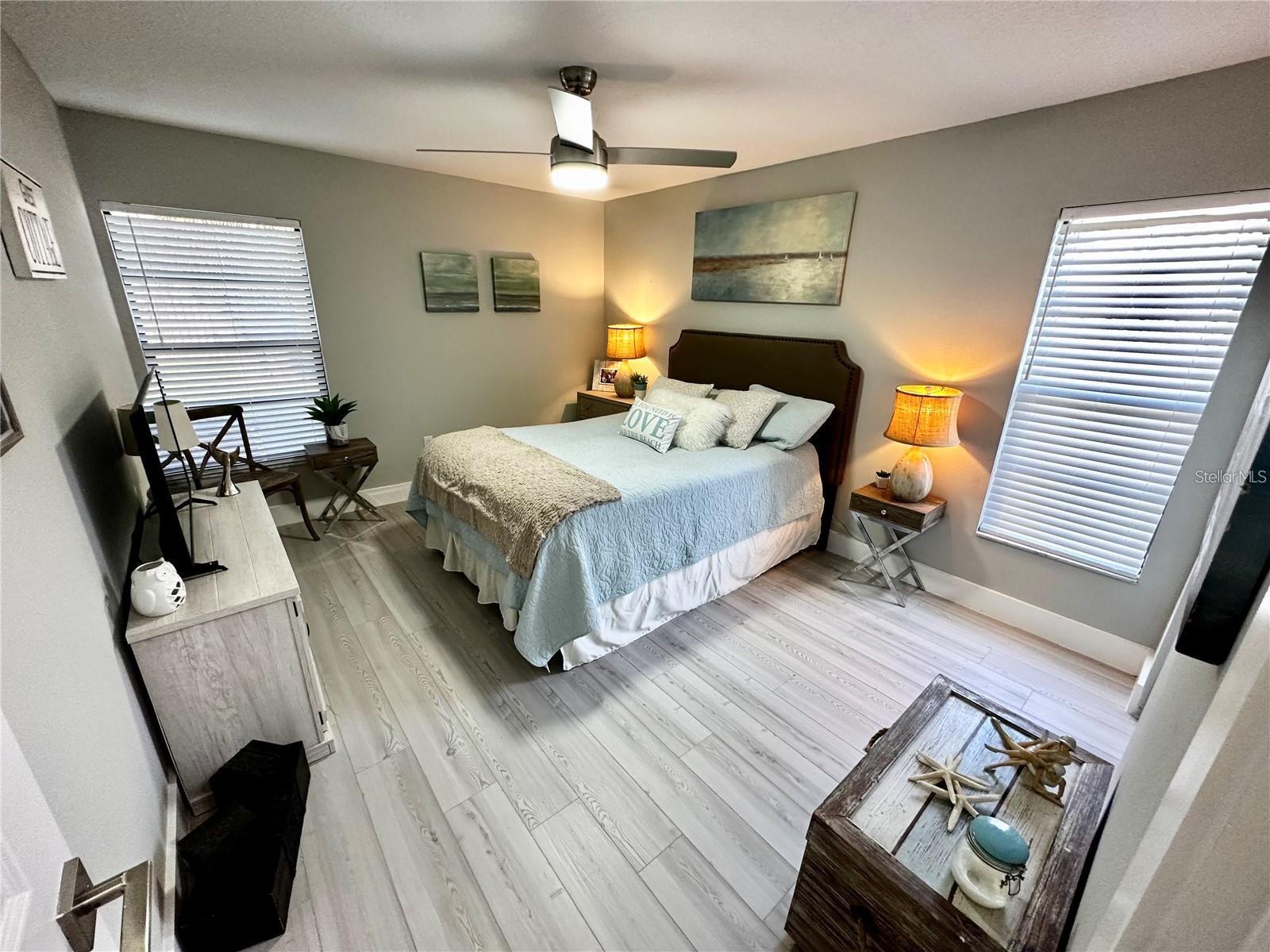 GULF GATE EAST UNIT 4 - Residential Lease