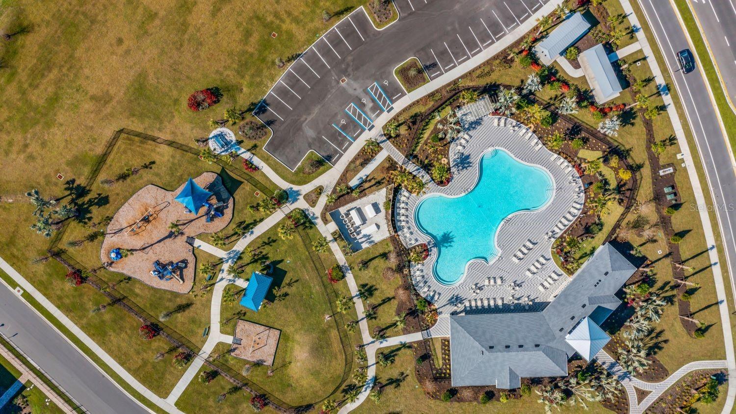 BELLA LAGO - Residential