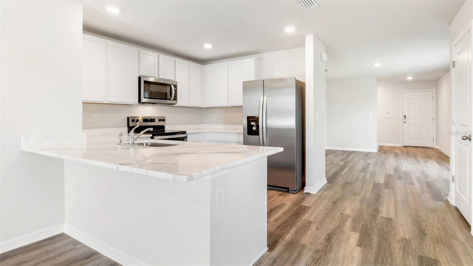 BELLA LAGO - Residential