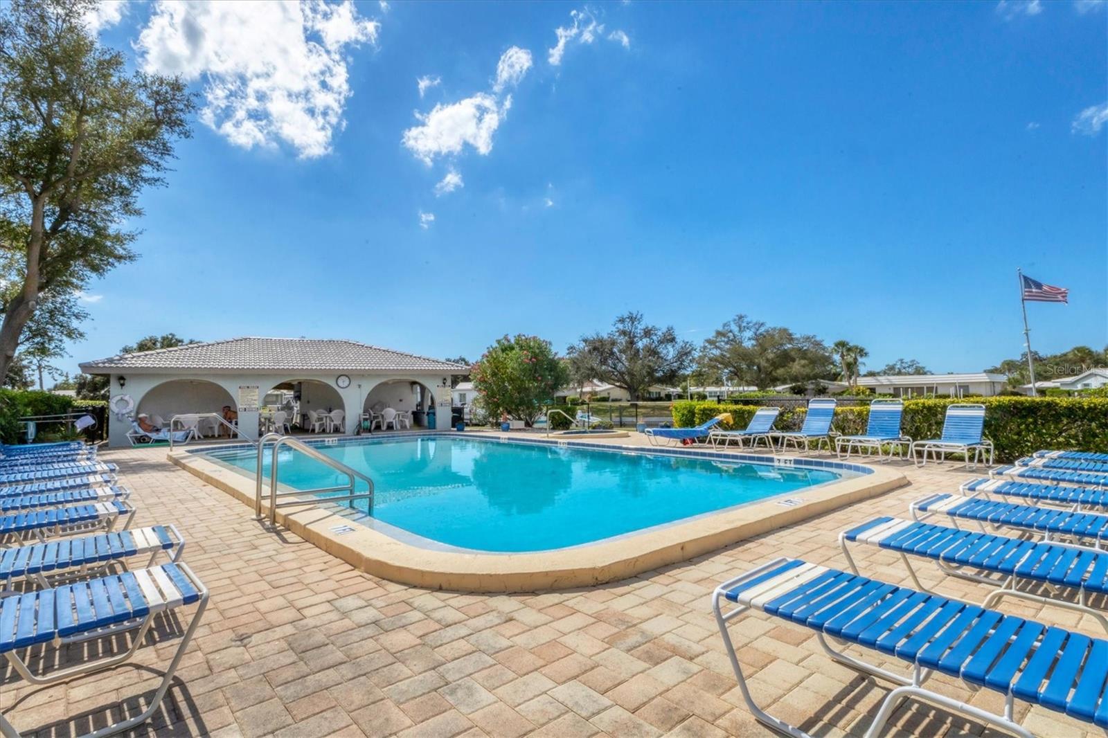 150 ENGLEWOOD ISLES PARKWAY 201