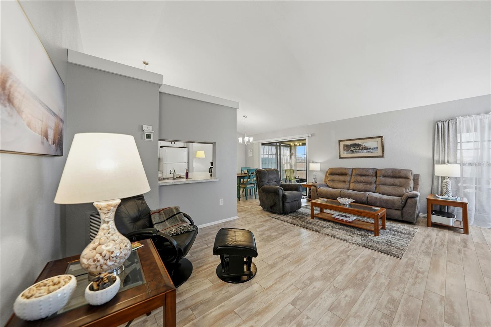 5701 MASHIE CIRCLE 1