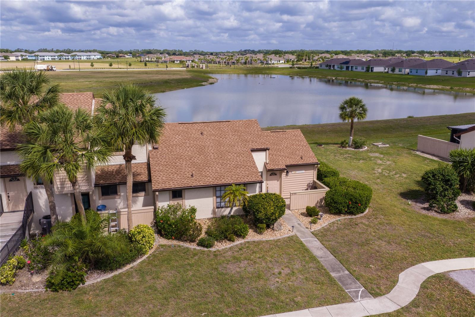 NORTH PORT CHARLOTTE COUNTRY CLUB - Residential
