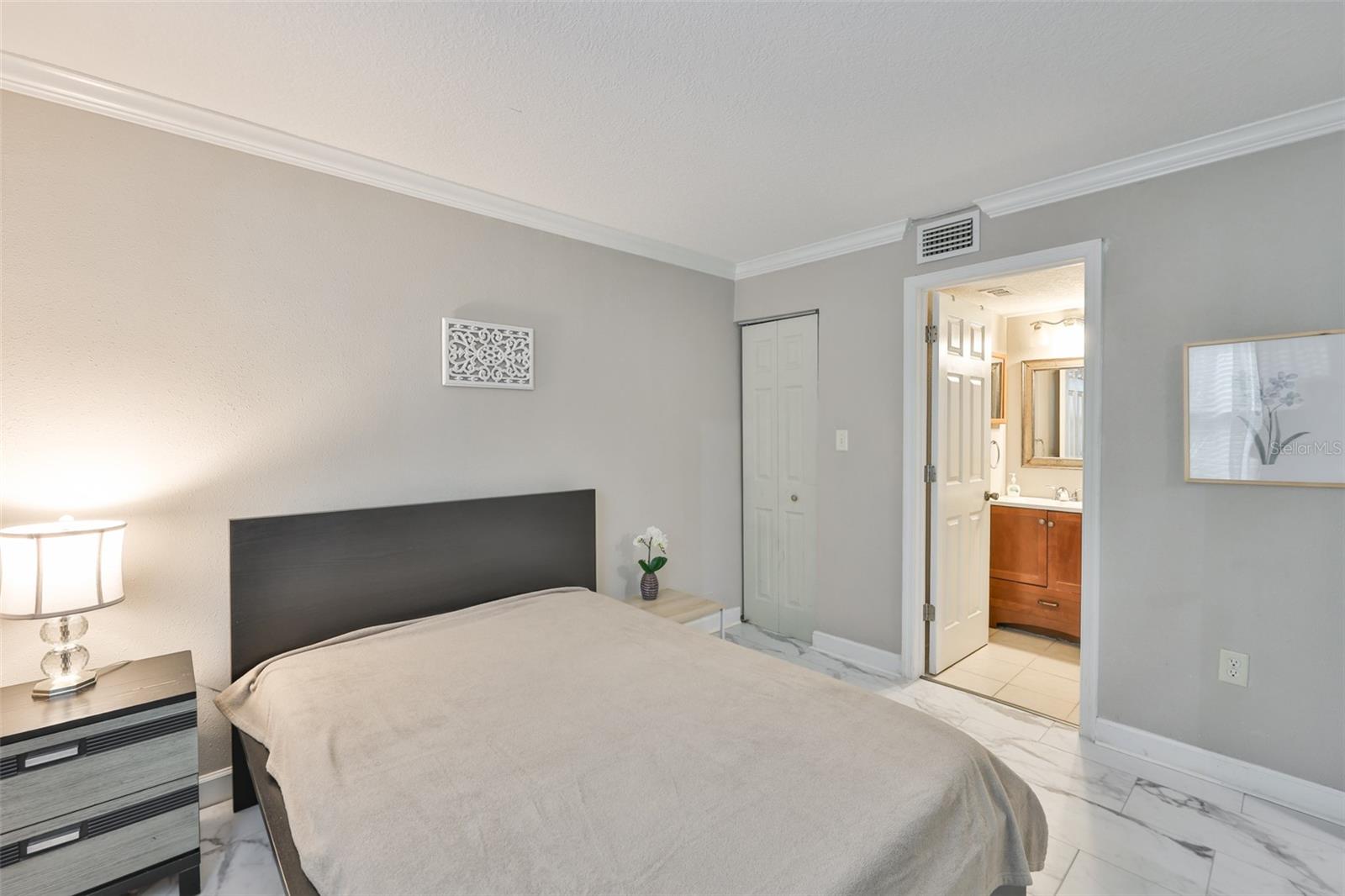 TERRACE PALMS CONDO - Residential Lease