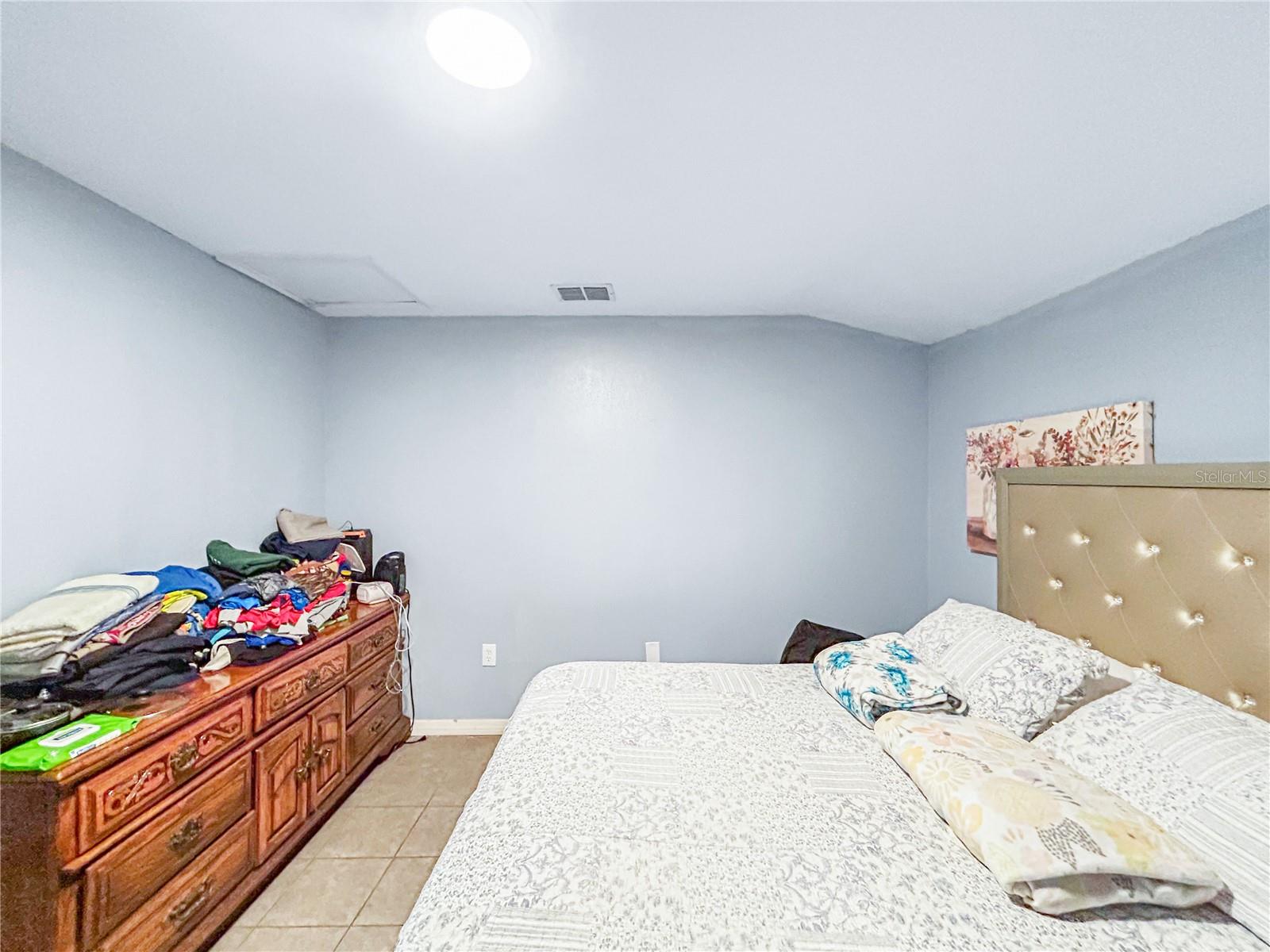 LEISURE HILLS - Residential