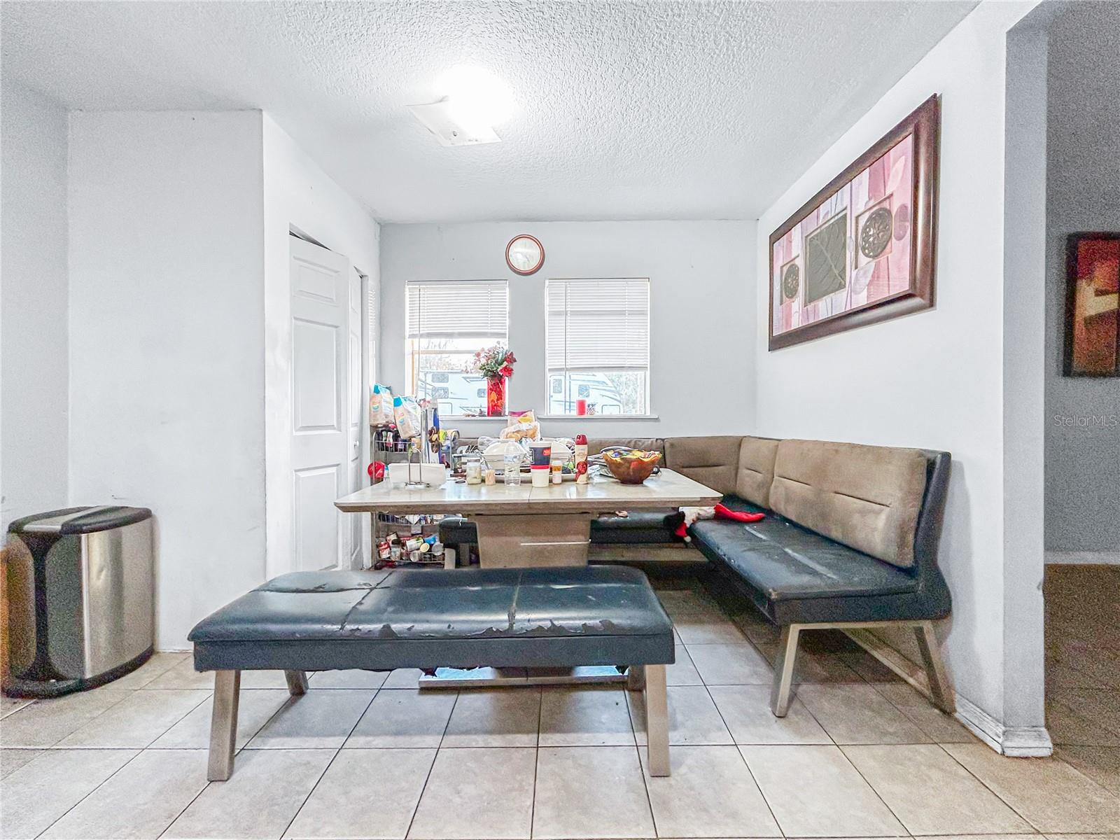 LEISURE HILLS - Residential