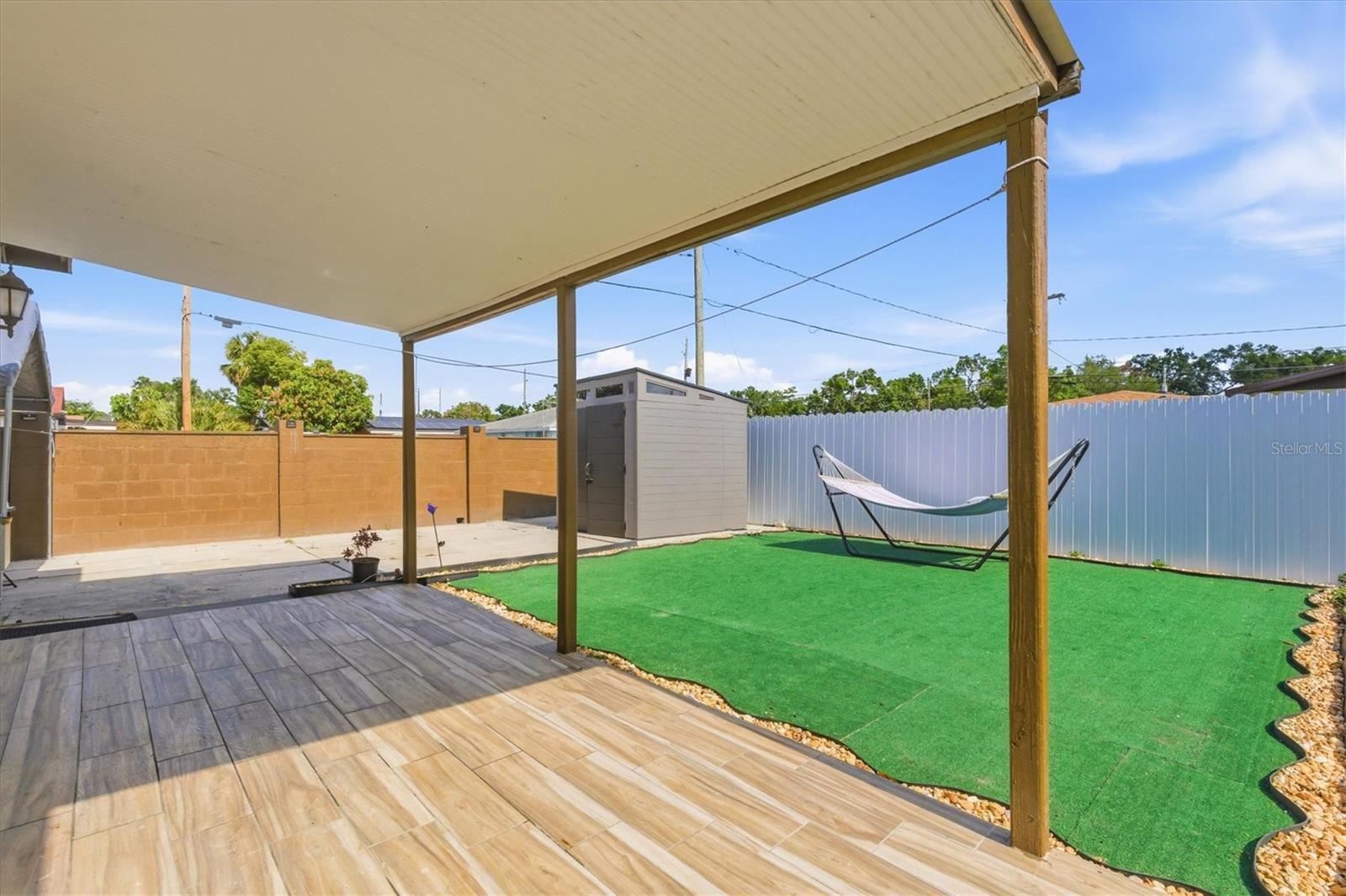 AVONDALE - Residential