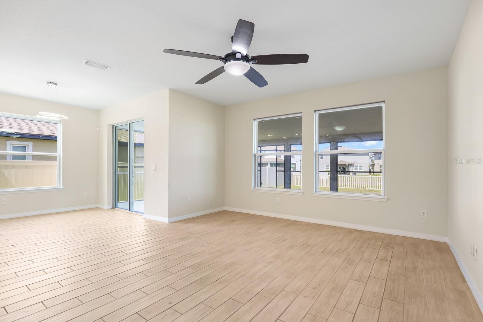 RESERVE AT PARADERA PH 3 - Residential