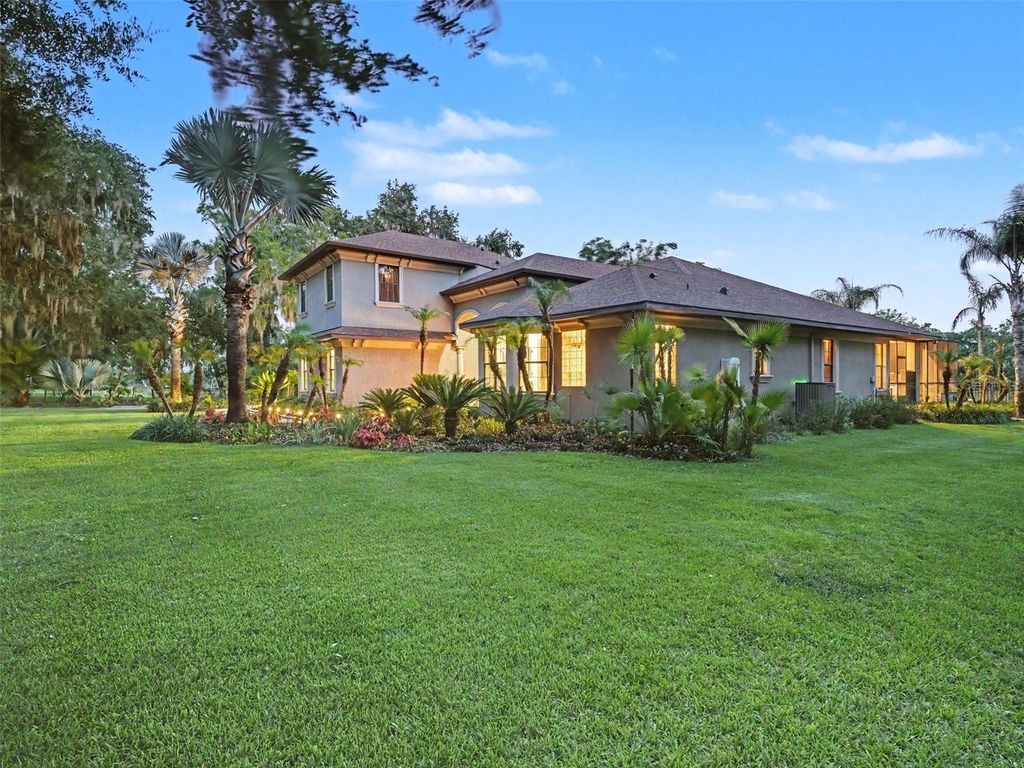 Photo of 339 Corbett Road, Lithia, FL 33547 (MLS # TB8511031)