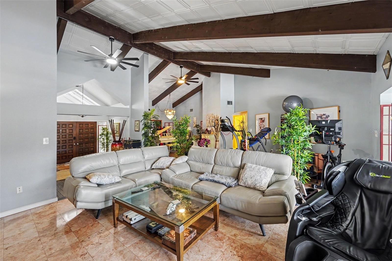1615 SAINT PAULS DRIVE