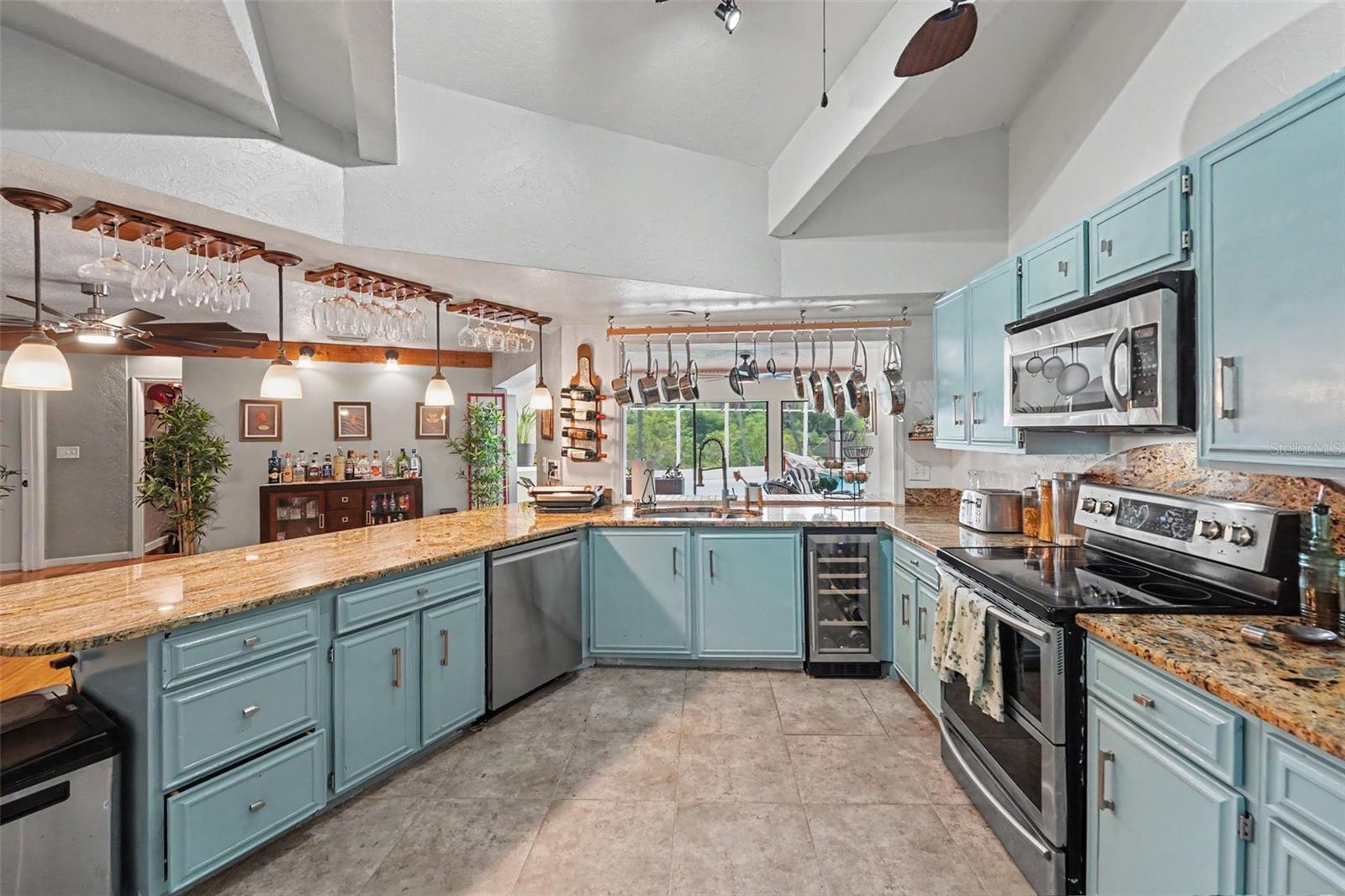 1615 SAINT PAULS DRIVE