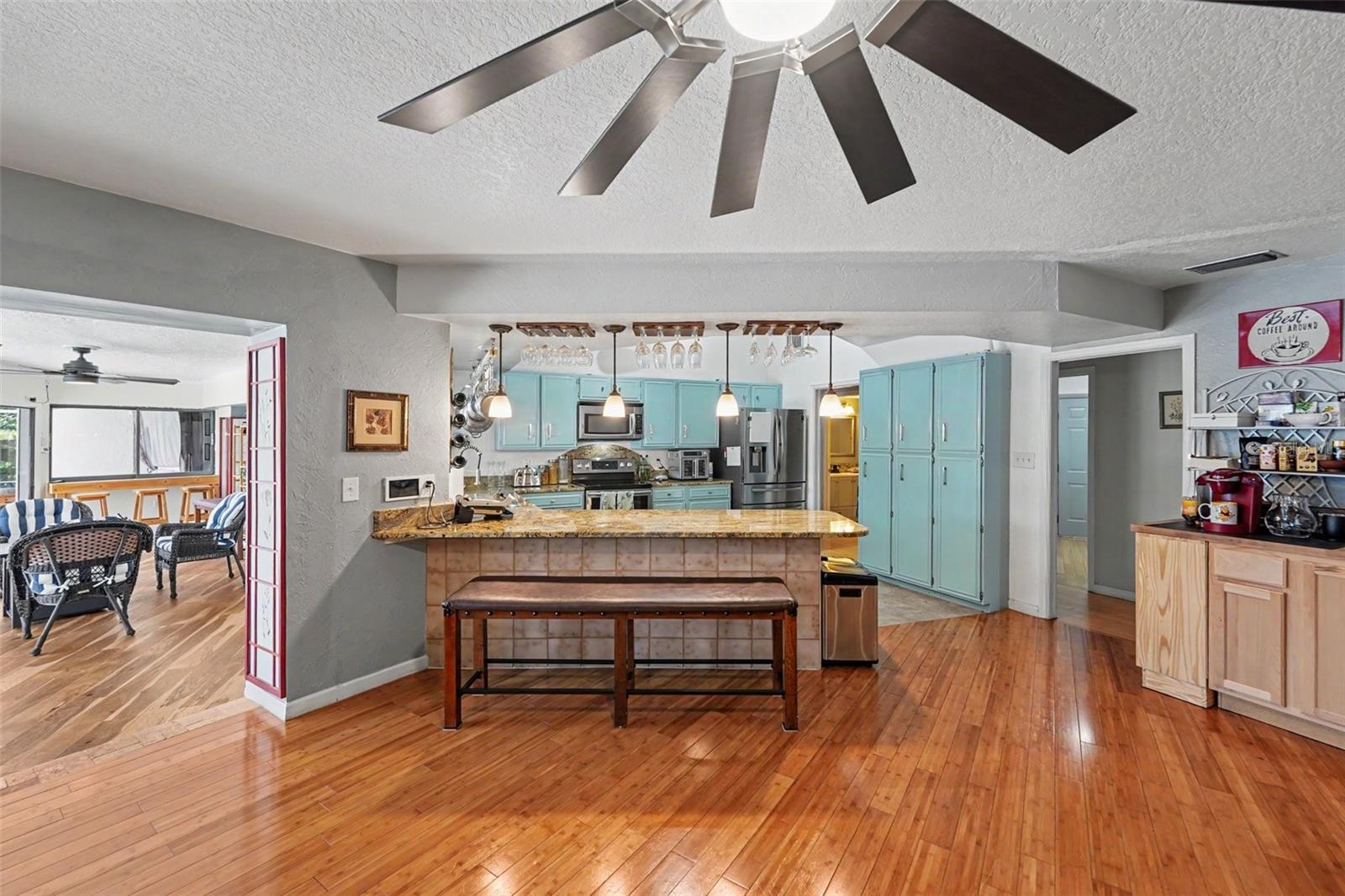1615 SAINT PAULS DRIVE