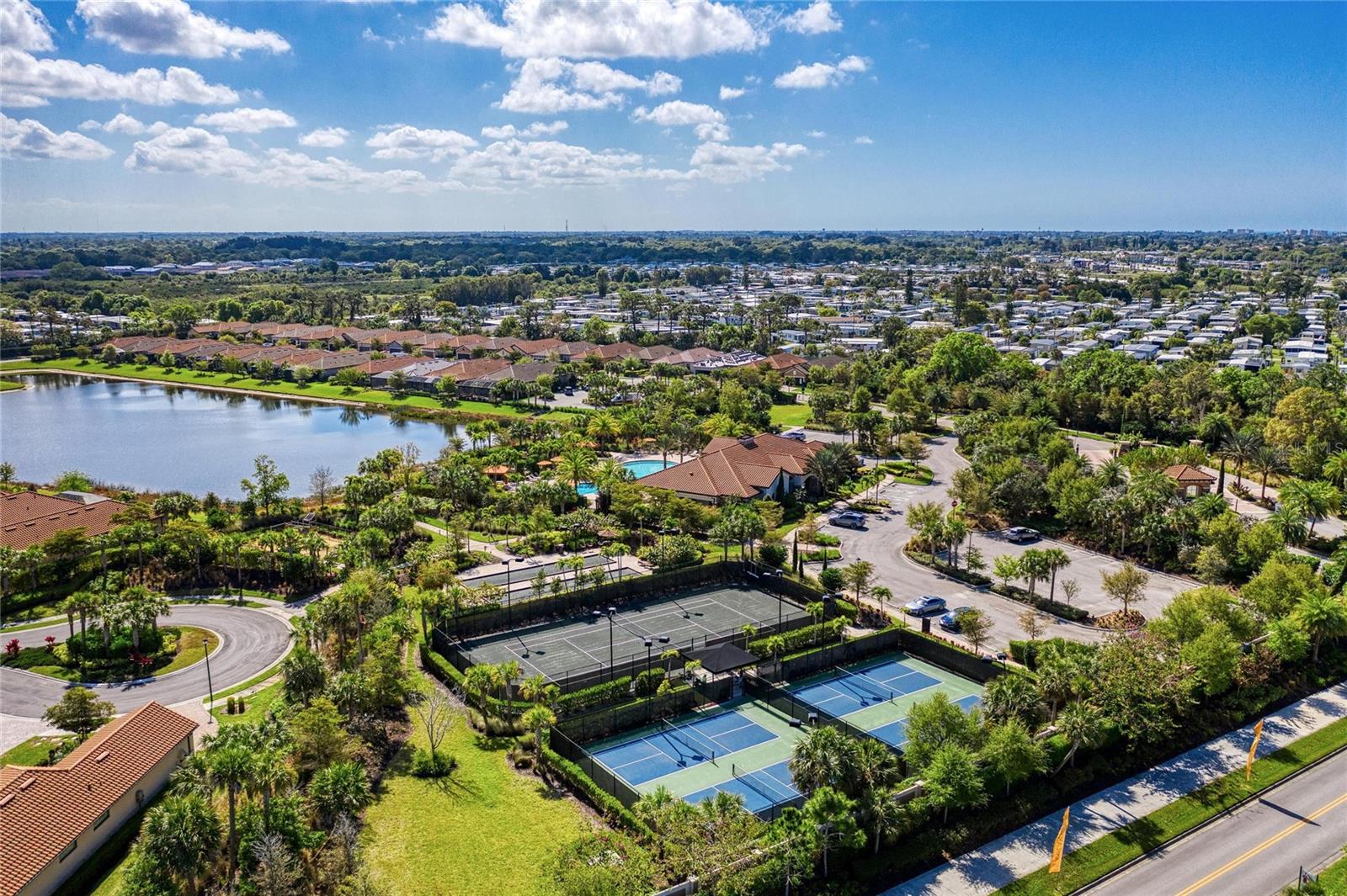 BELLACINA BY CASEY KEY - Residential