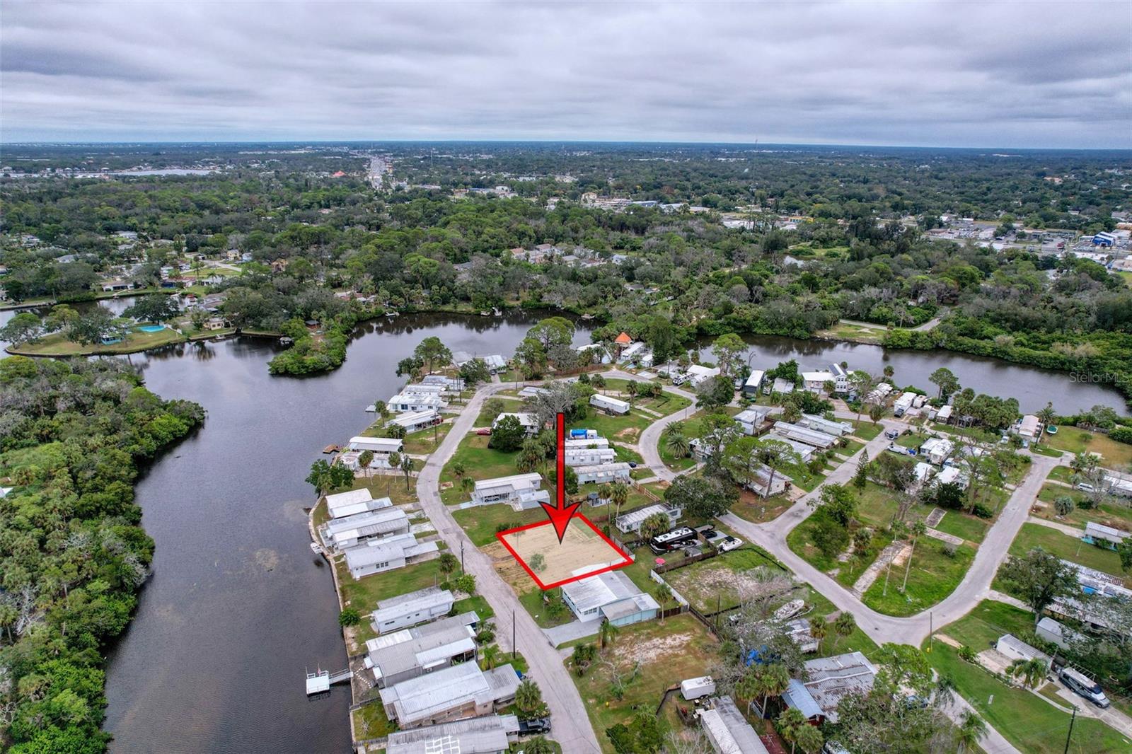 EDGEWATER GARDENS - Land