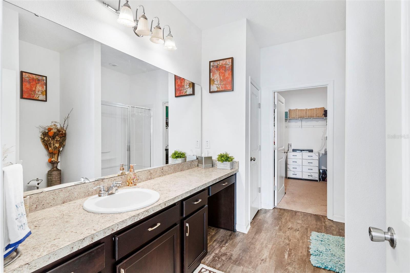 ORCHID GROVE - Residential