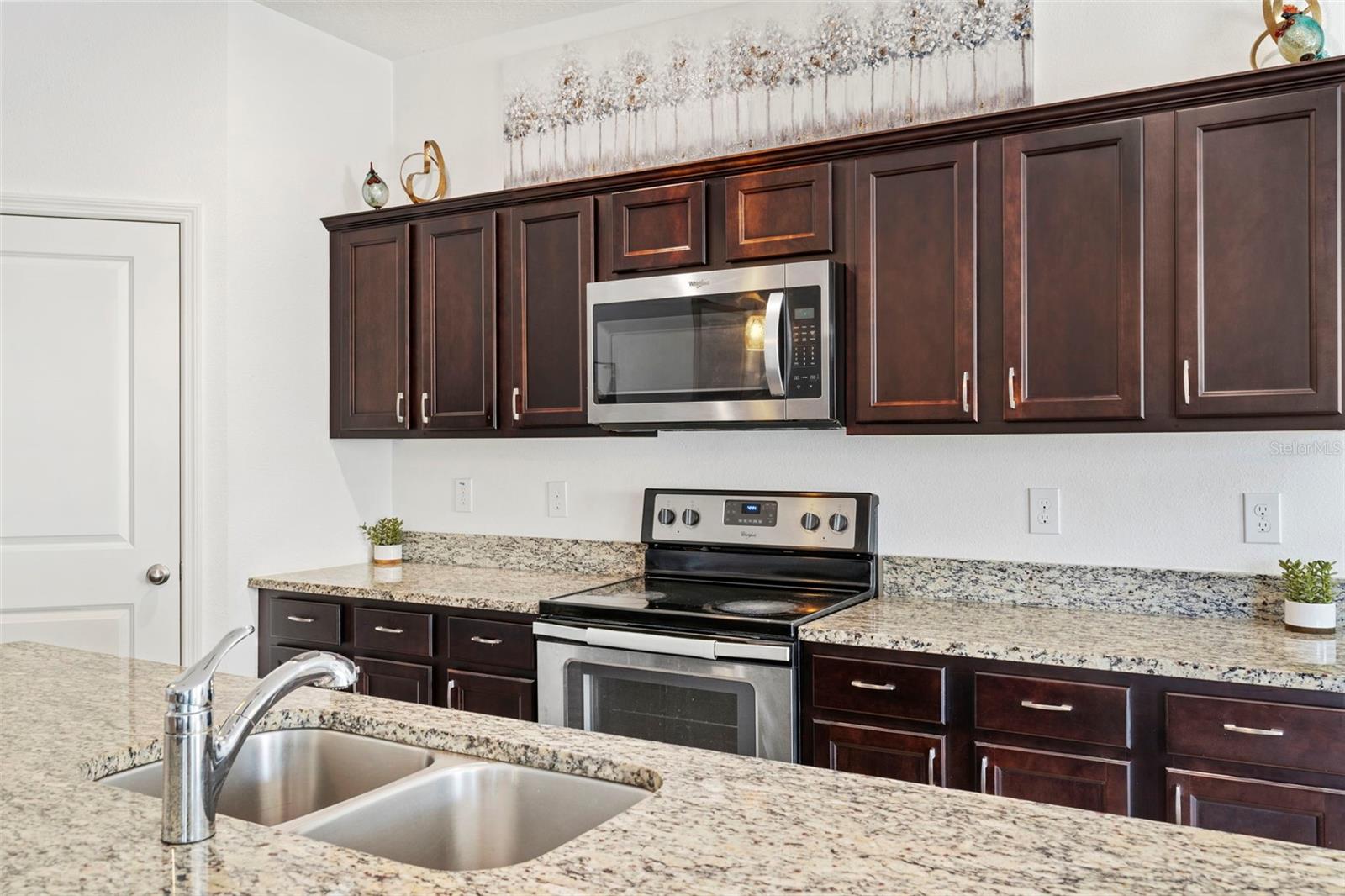 ORCHID GROVE - Residential