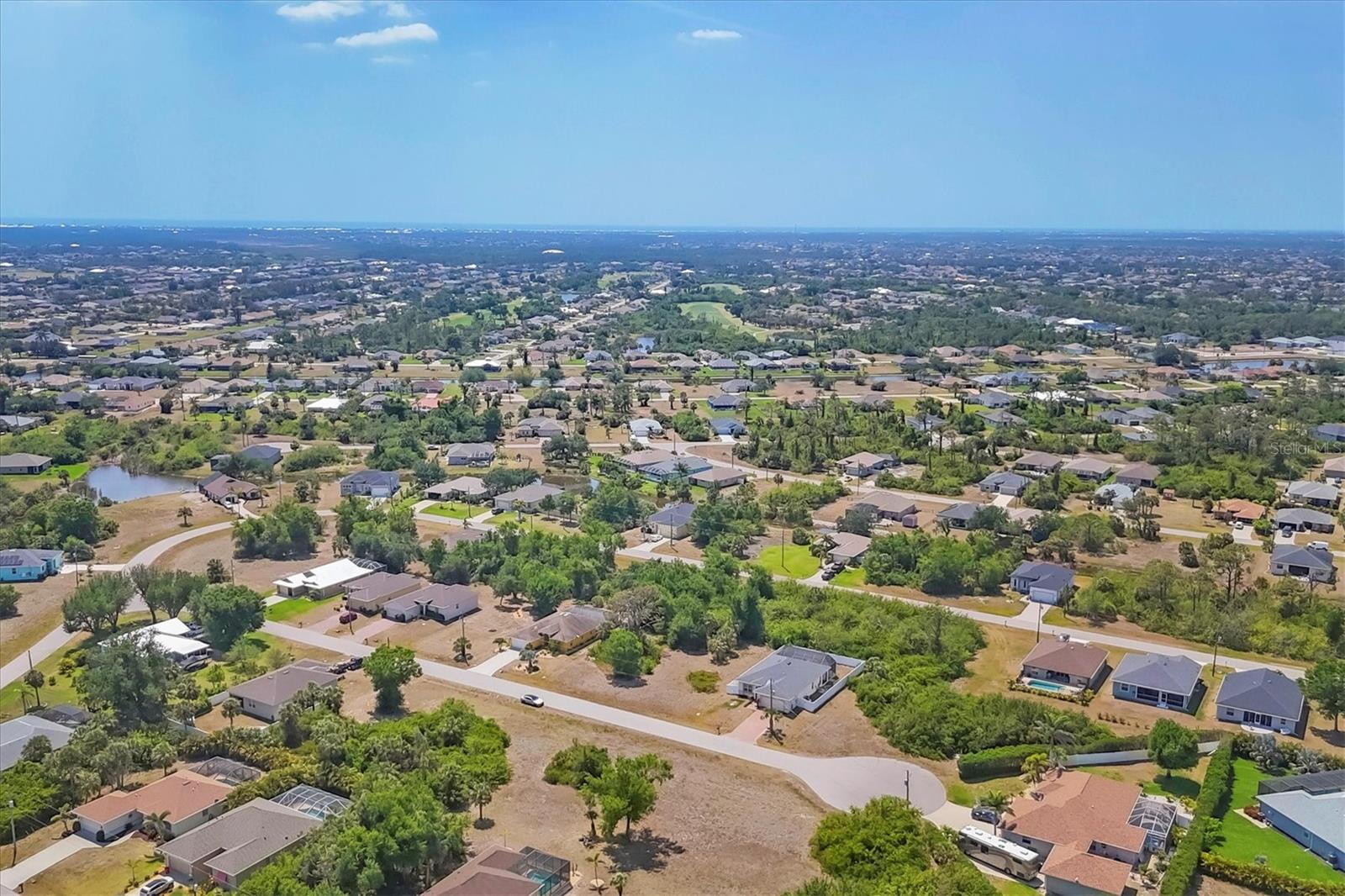 ROTONDA LAKES - Residential