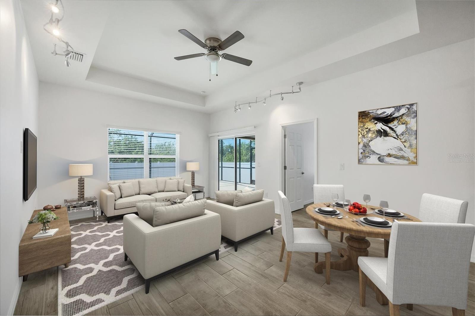 ROTONDA LAKES - Residential