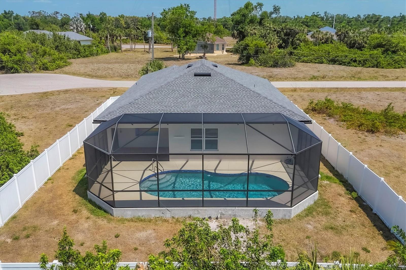 ROTONDA LAKES - Residential