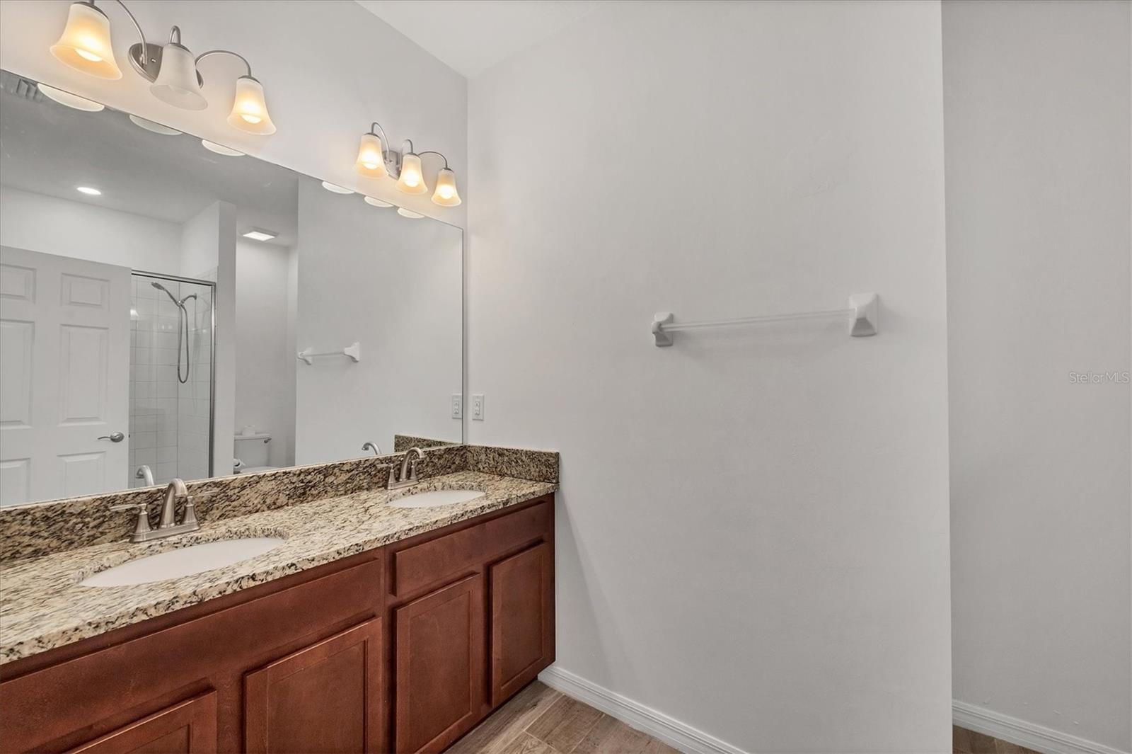 ROTONDA LAKES - Residential