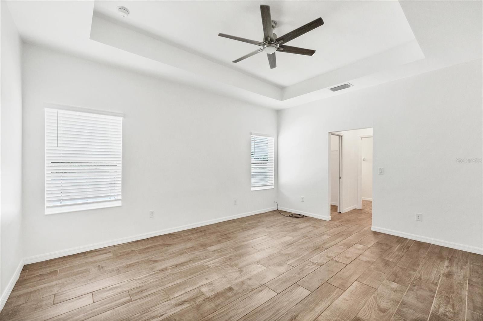 ROTONDA LAKES - Residential