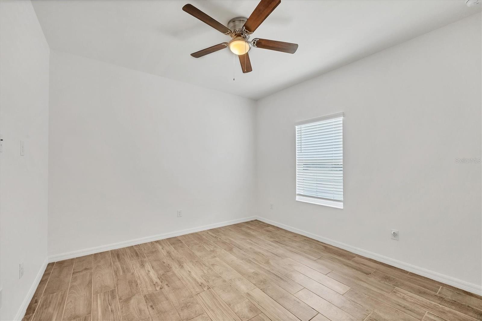 ROTONDA LAKES - Residential