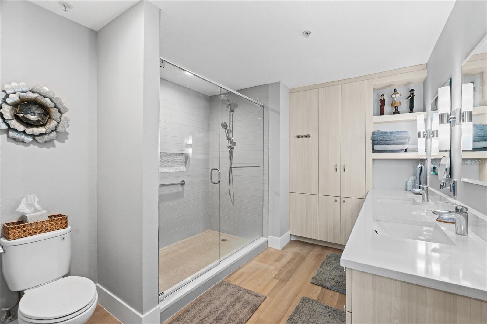 RIVO AT RINGLING - Residential Lease