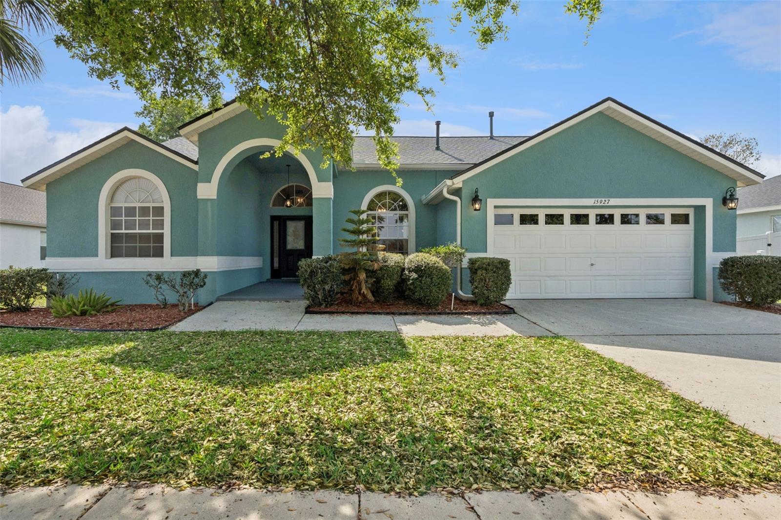 ORANGE TREE PH 04 LT 401 BEING IN 15-24-2 - Residential