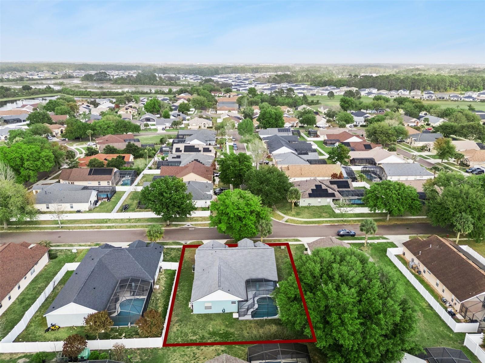 ORANGE TREE PH 04 LT 401 BEING IN 15-24-2 - Residential