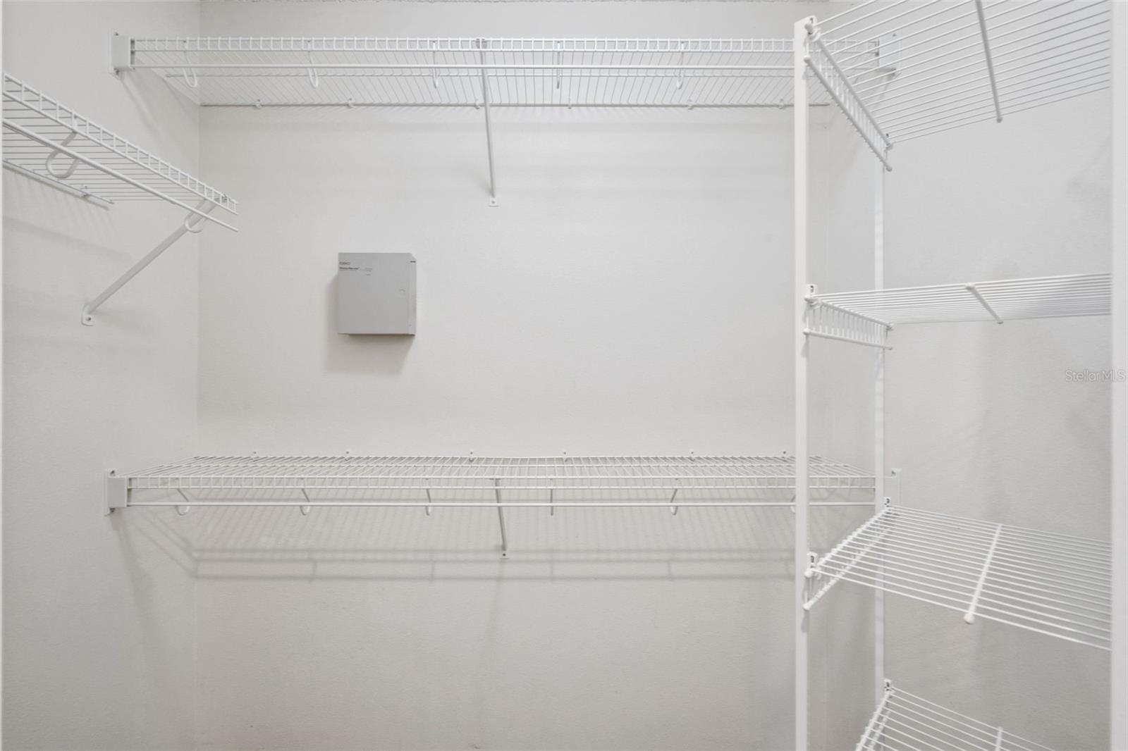 ORANGE TREE PH 04 LT 401 BEING IN 15-24-2 - Residential