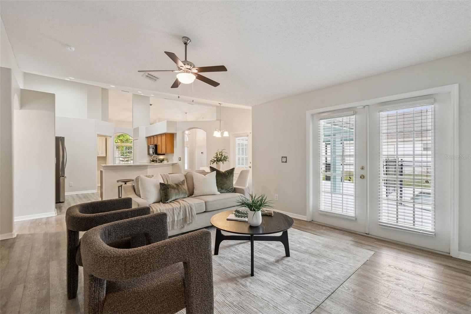 ORANGE TREE PH 04 LT 401 BEING IN 15-24-2 - Residential