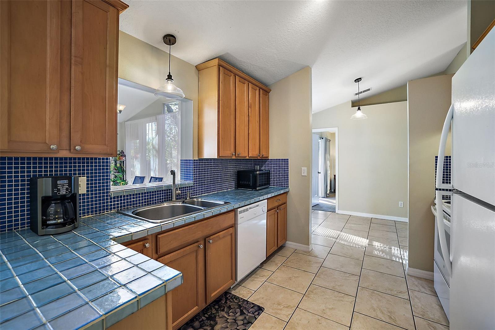 MINNEOLA PARK RIDGE ON LAKE MINNEOLA PH - Residential Lease